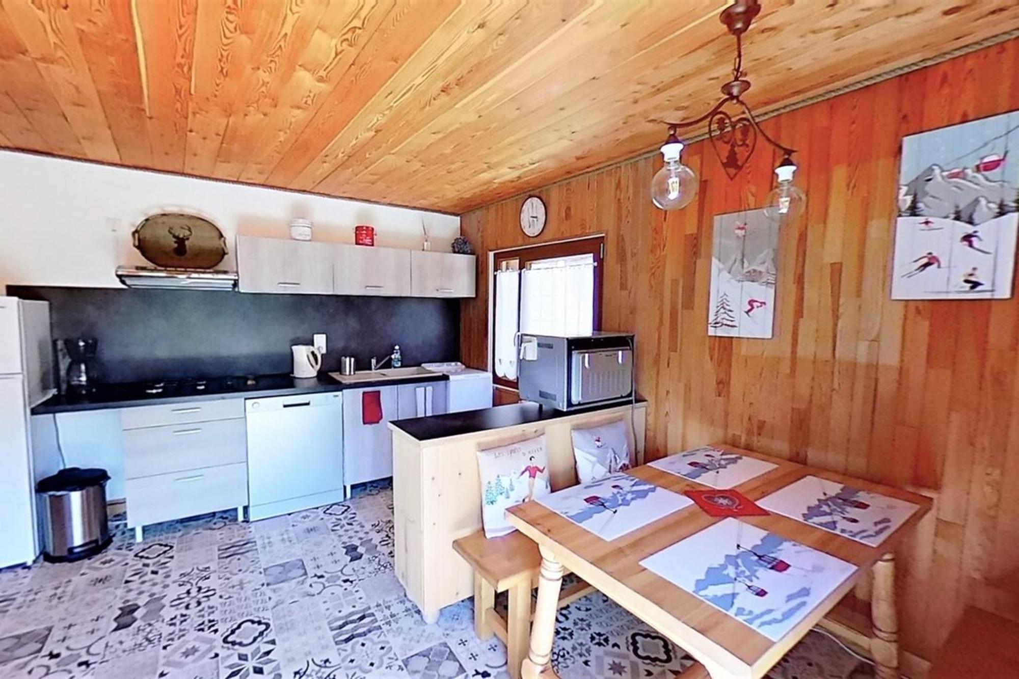 Casa-La Lobio Foot Of The Slopes Breathtaking Views 4P Apartment แซ็ง-เวร็อง ภายนอก รูปภาพ